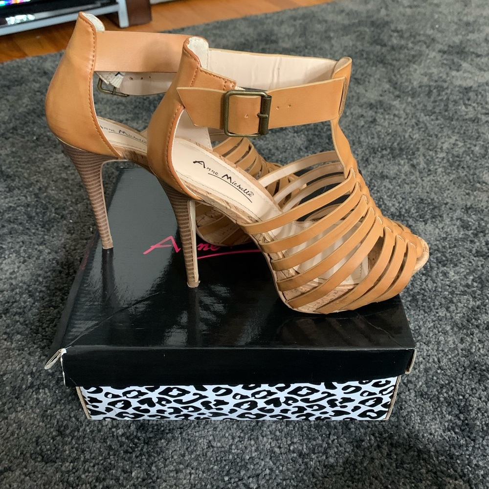 Anne Michelle- Tan heels